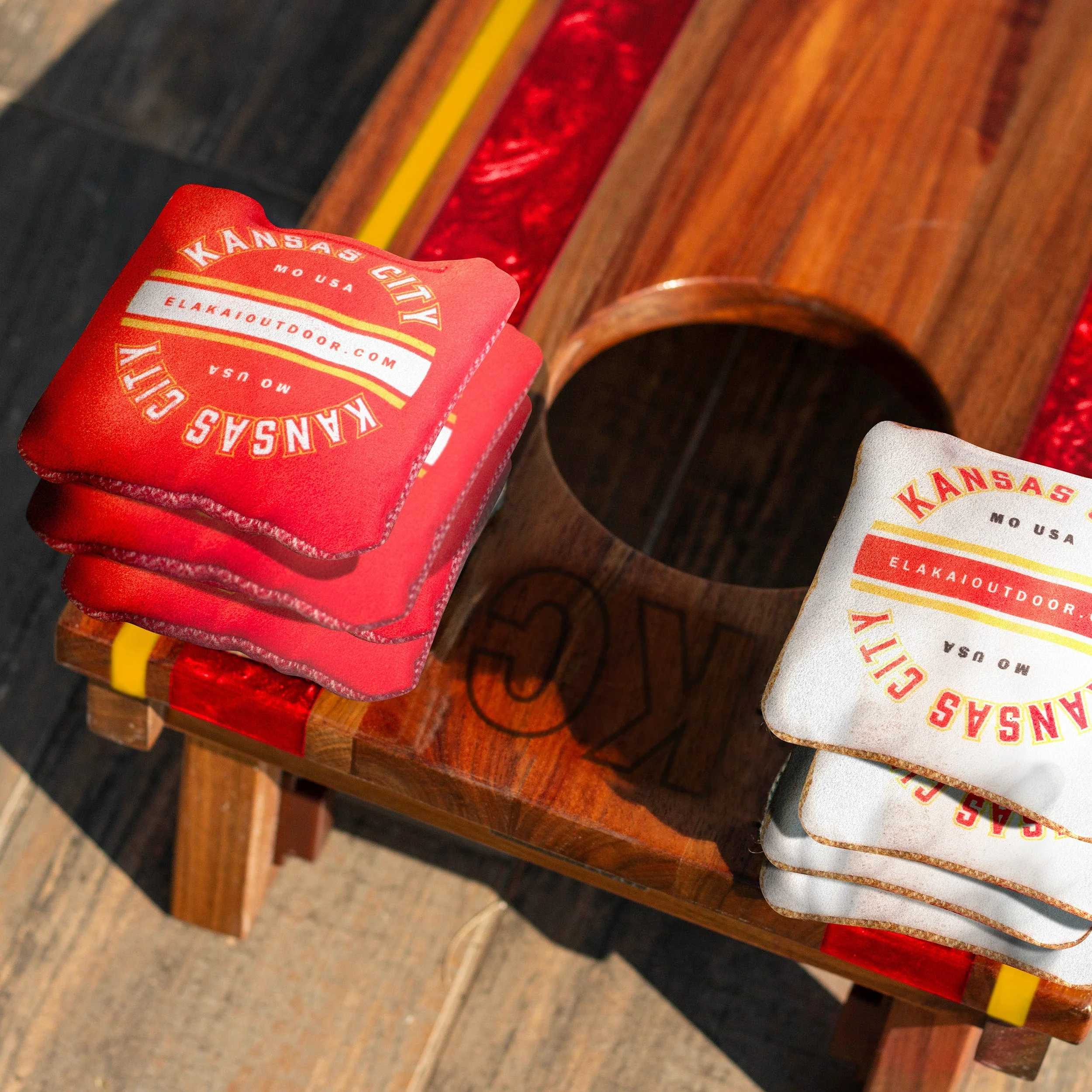 1ft x 2ft Gameday Teams Epoxy Resin Wood Compact Travel Cornhole Board Set - Image 13