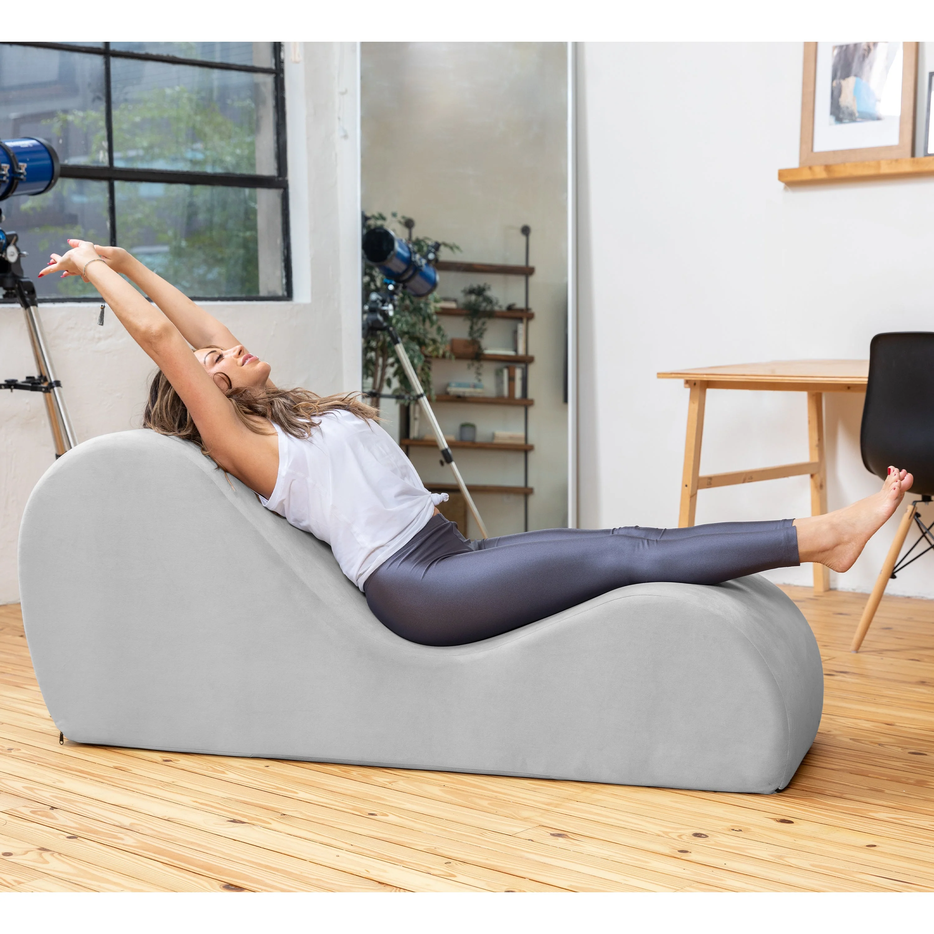 Avana Sleek Chaise Lounge for Yoga - Image 9