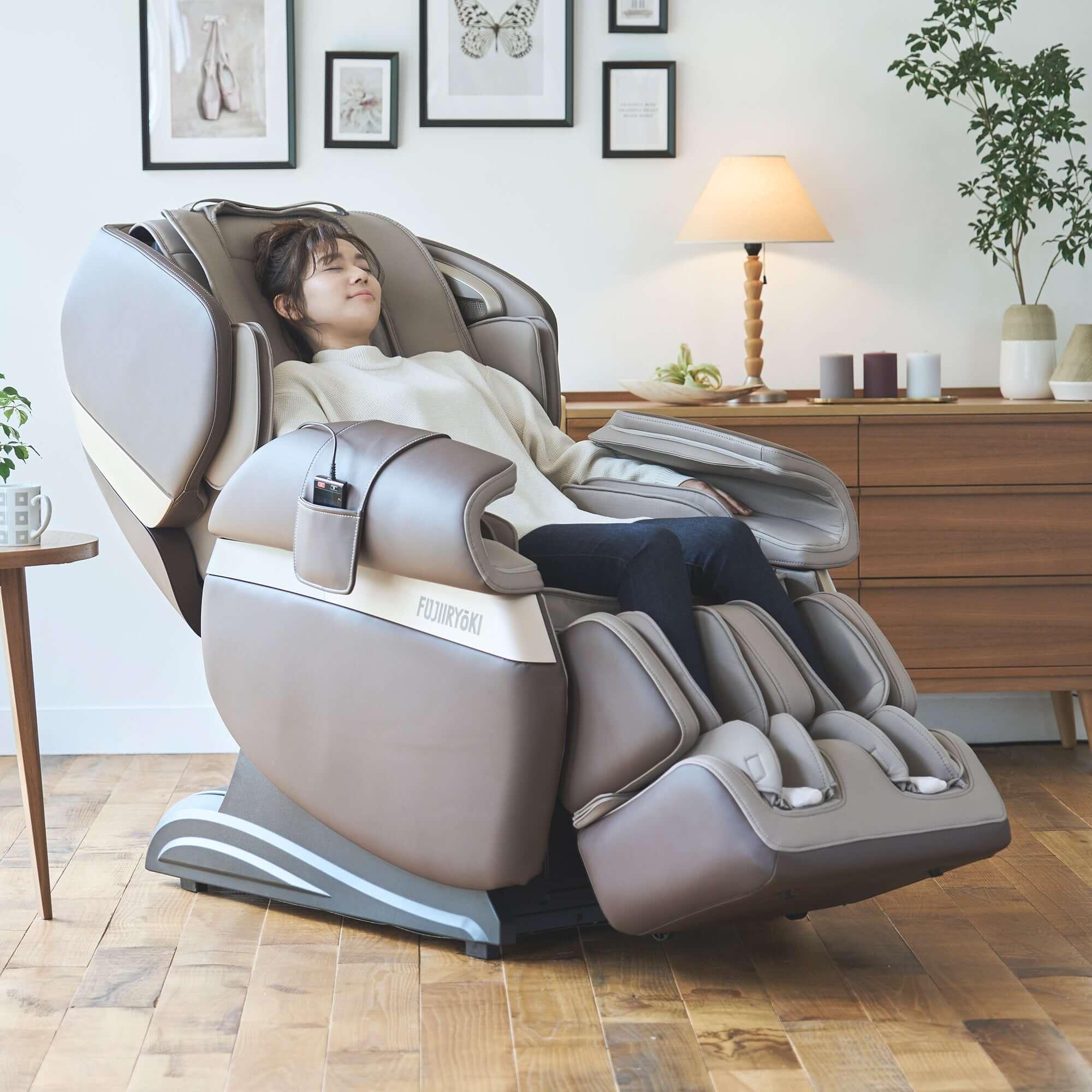 Calm Plus Flex Frame SL Track Massage Chair w/ Touchscreen Remote - Image 14