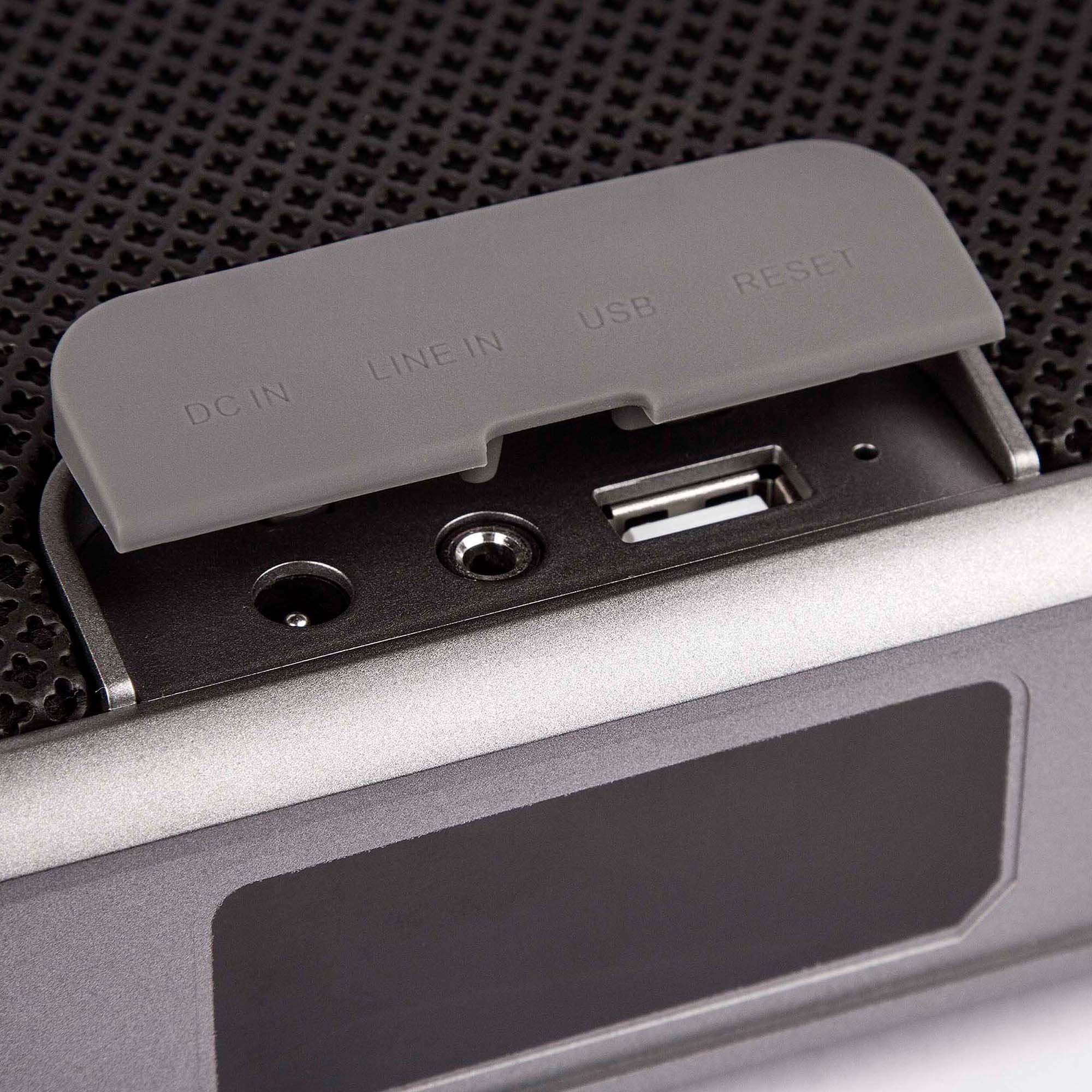 Veho M7 Mode Retro Wireless Bluetooth Speaker - Image 4