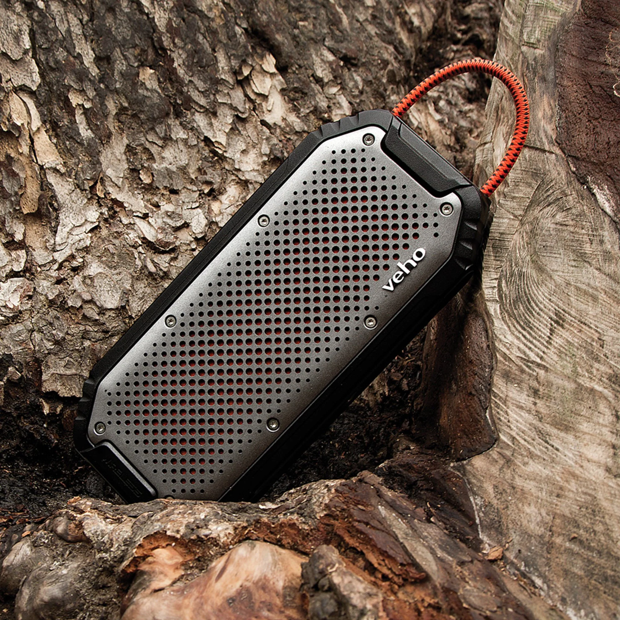 Veho MX-1 Water Resistant Rugged Bluetooth wireless Speaker with built-in power bank - Image 8