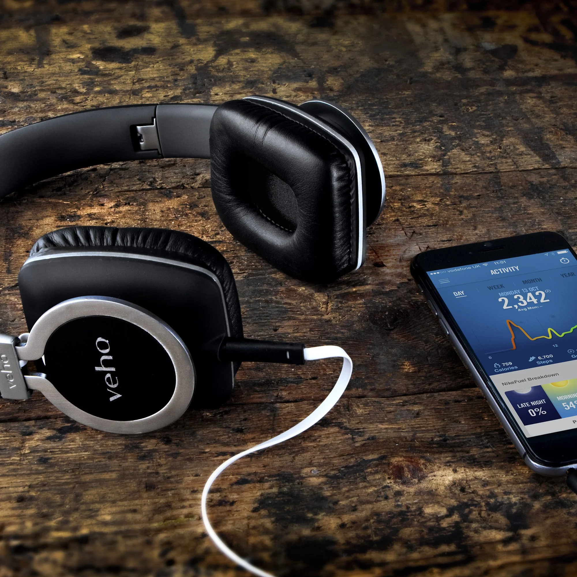 Veho Z-8 Designer Aluminium Headphones with Detachable Flex Cord System and Folding Design - Image 8